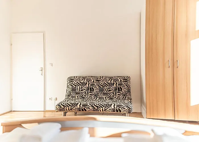 Comfortable 3br Next To Belvedere, Ideal For Short