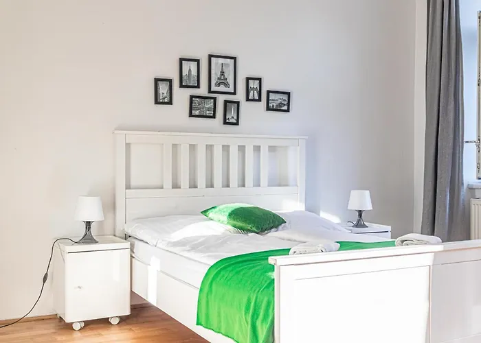 Comfortable 3br Next To Belvedere, Ideal For Short * Vienne