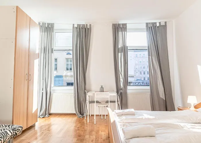 Comfortable 3br Next To Belvedere, Ideal For Short * Vienne