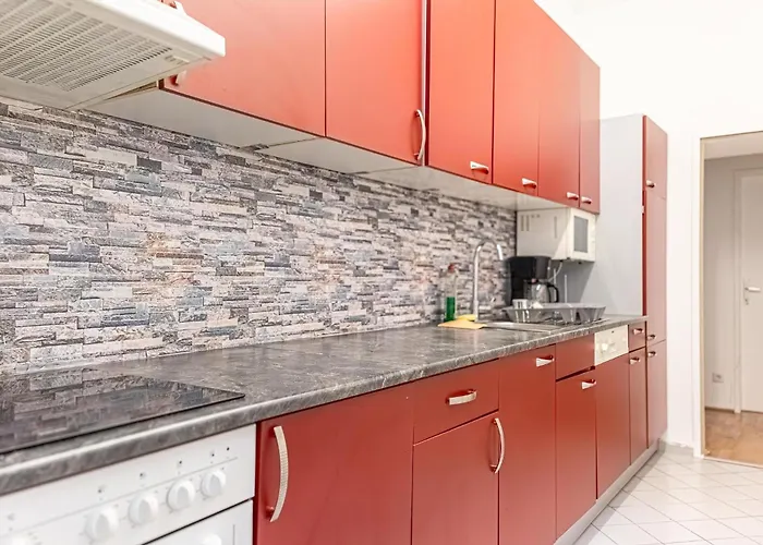 Comfortable 3br Next To Belvedere, Ideal For Short *