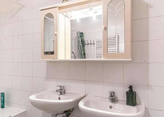 Appartement Comfortable 3br Next To Belvedere, Ideal For Short Vienne